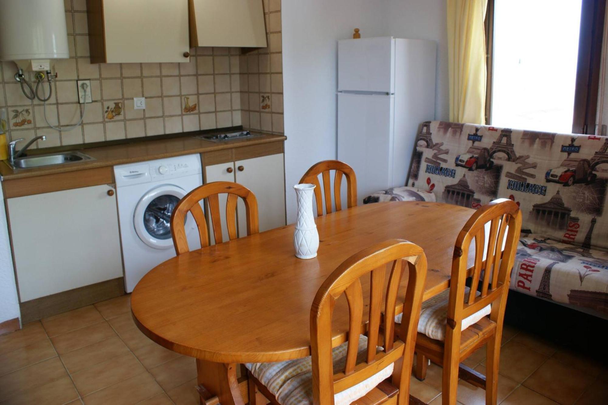 En Parking Y Piscina Comunitaria Av-54 Vakantiehuis