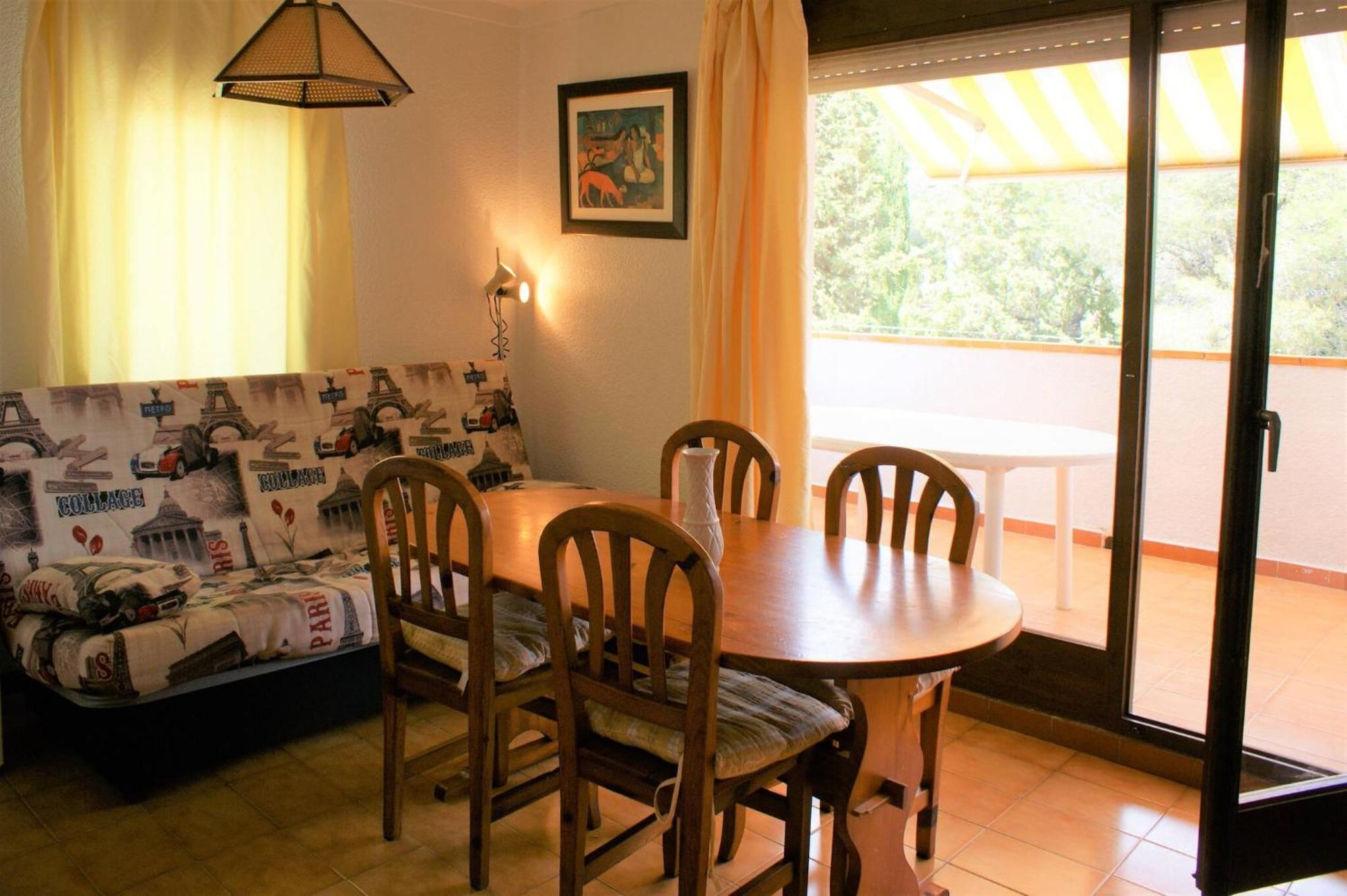 Vakantiehuis En Parking Y Piscina Comunitaria Av-54
